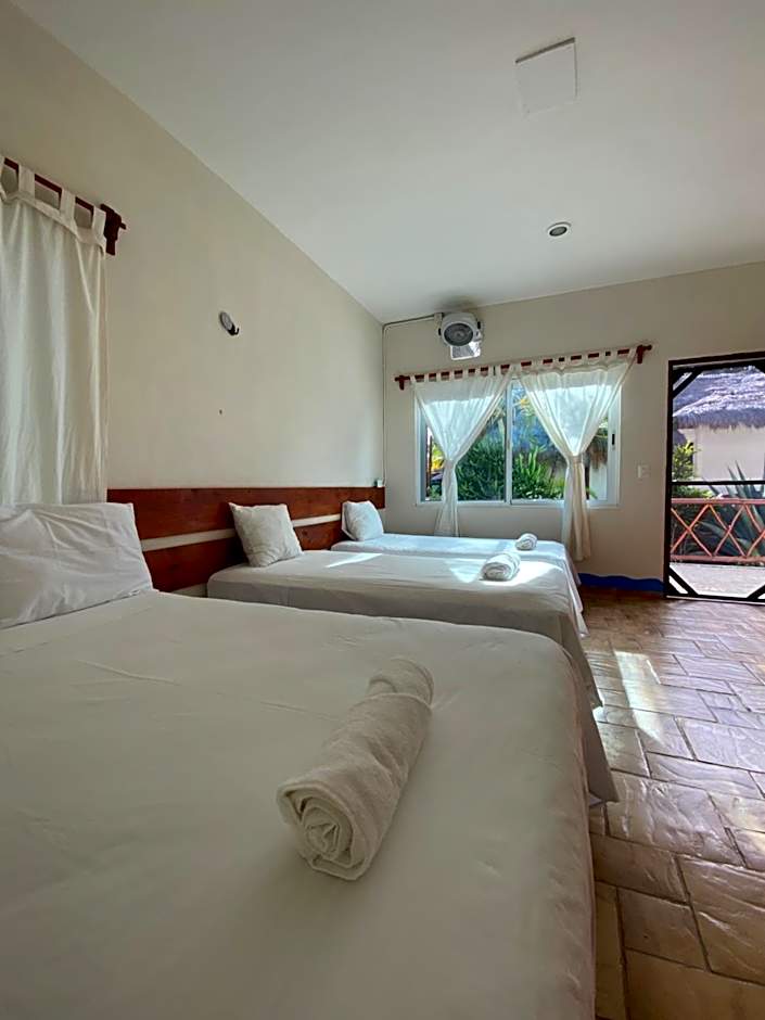 Ikarus Costa Mujeres Eco Lodge Sunset View