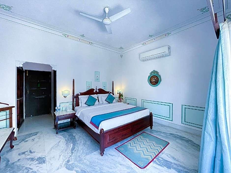 Amar Kothi Hotel