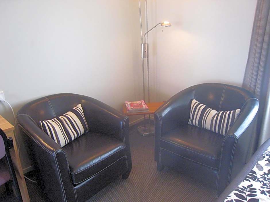 Buller Court on Palmerston