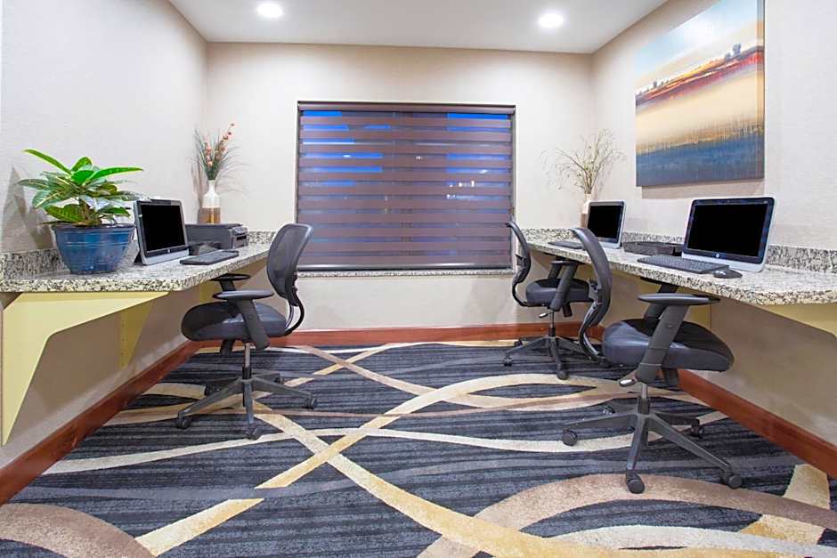 Holiday Inn Express Hotel & Suites Glendive By IHG