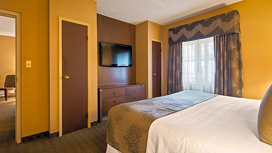 Best Western Plus Lamplighter Inn & Conference Centre