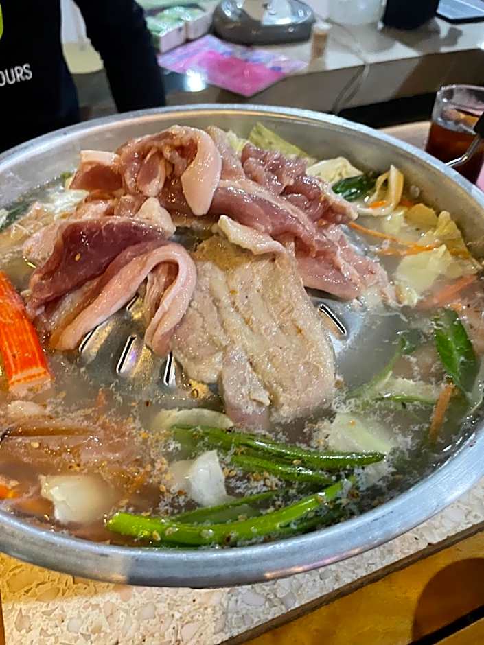 โมวิชญ์นาคาธิบดีรีสอร์ท