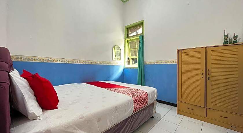 Hotel O Villa Cemara Syariah