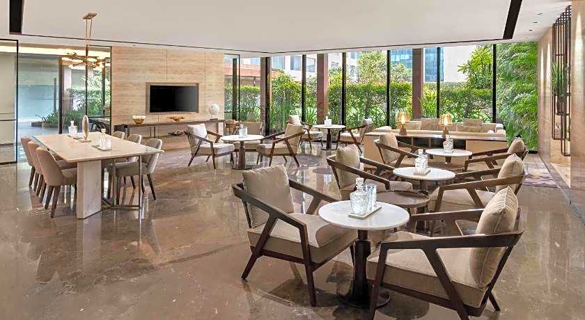 Courtyard by Marriott Mumbai International Airport