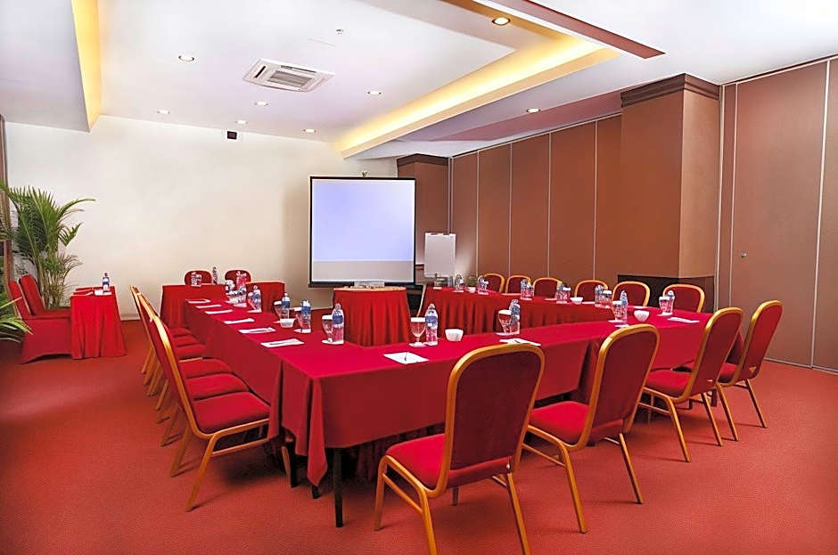 Gino Feruci Kebon Jati Bandung