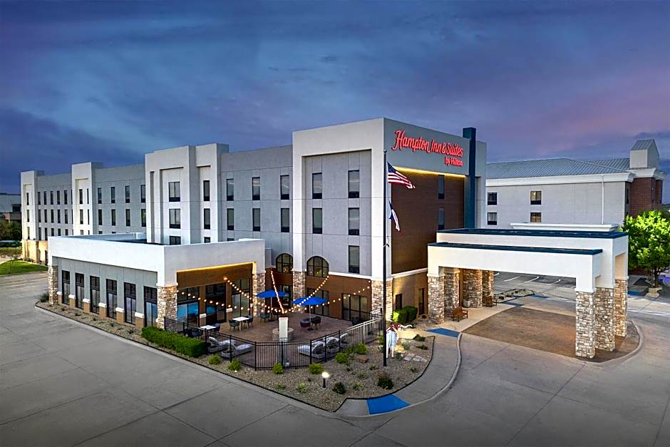 Hampton Inn & Suites Dallas-DFW ARPT W-SH 183 Hurst