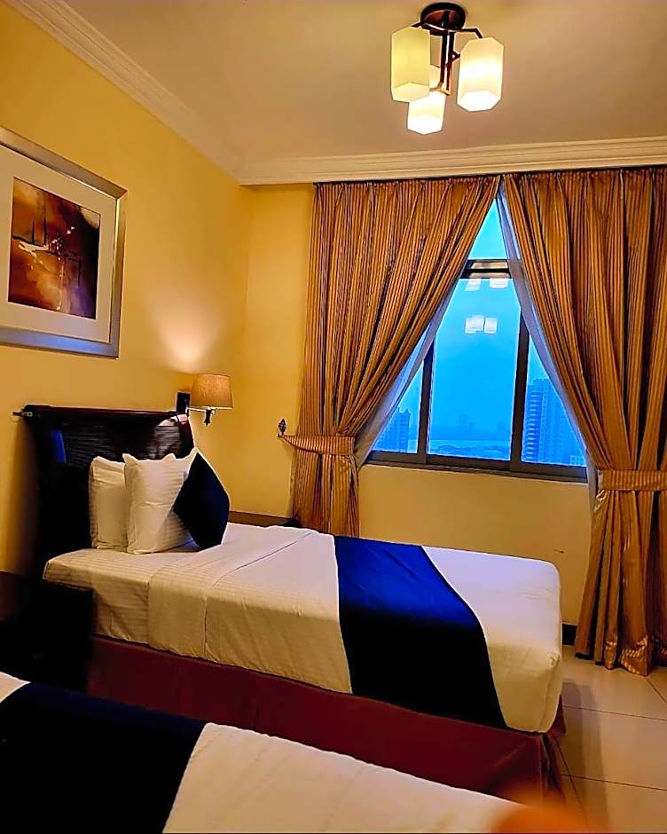 Crown Palace Hotel
