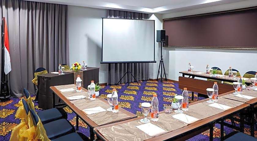 Atrium Premiere Hotel