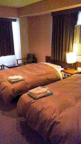 Twin Room with Extra Bed - Smoking