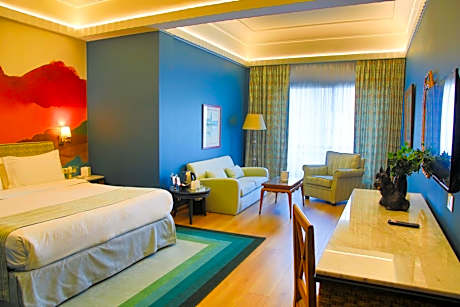 Senior Suite
