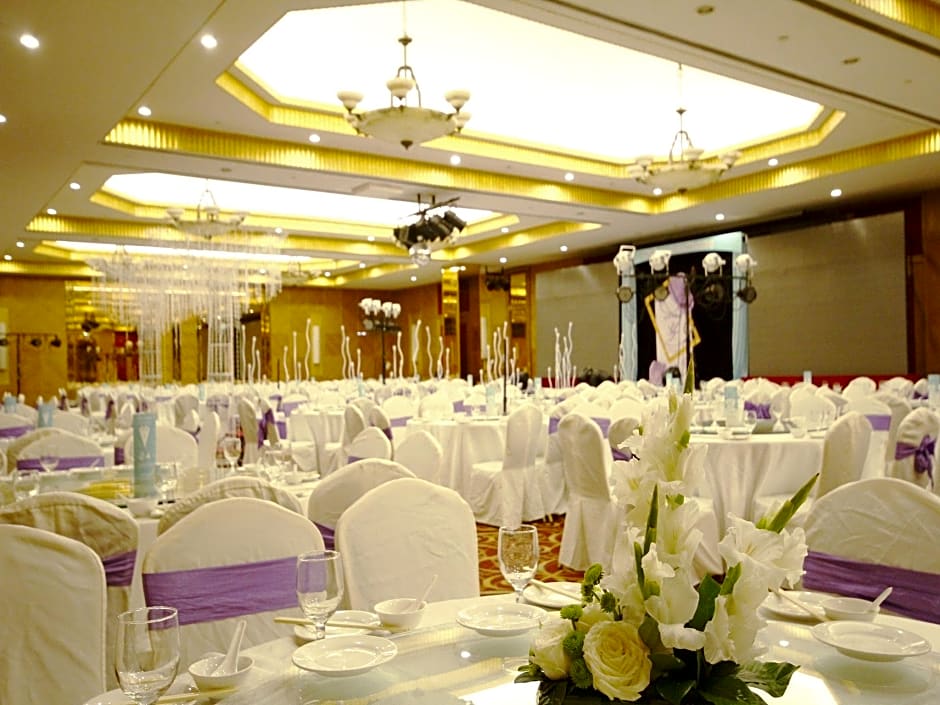 Dalian Grand Continent International Hotel
