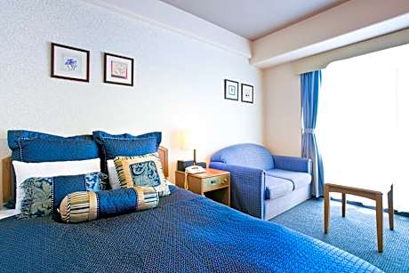 Double Room with Small Double Bed - Smoking