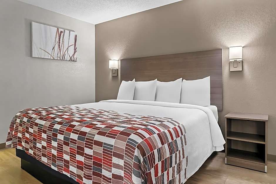 Red Roof Inn Flint