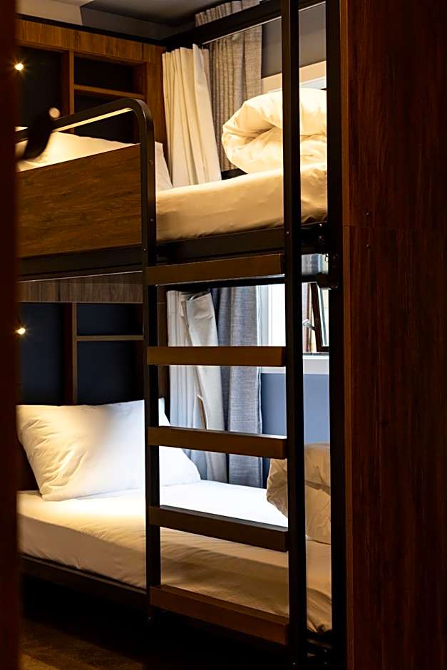 Haka House Queenstown Lakefront