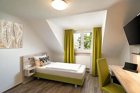 Economy Single Room
