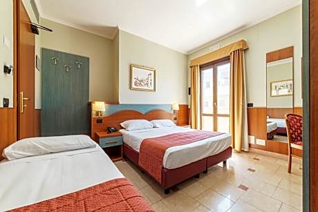 Triple Room with Balcony