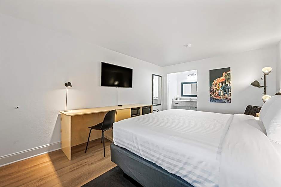 Charleston Creekside Inn