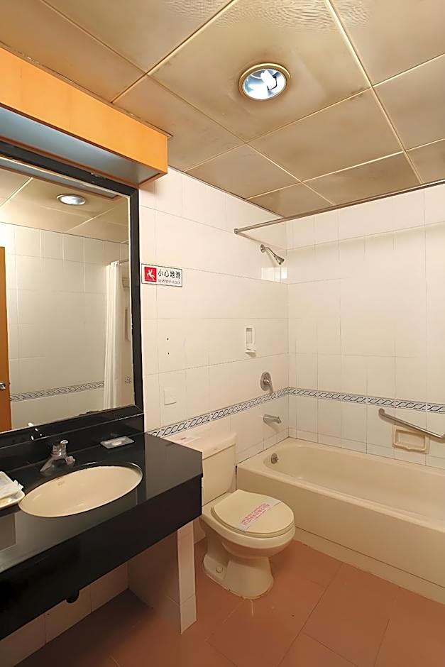 Xinhua Hotel