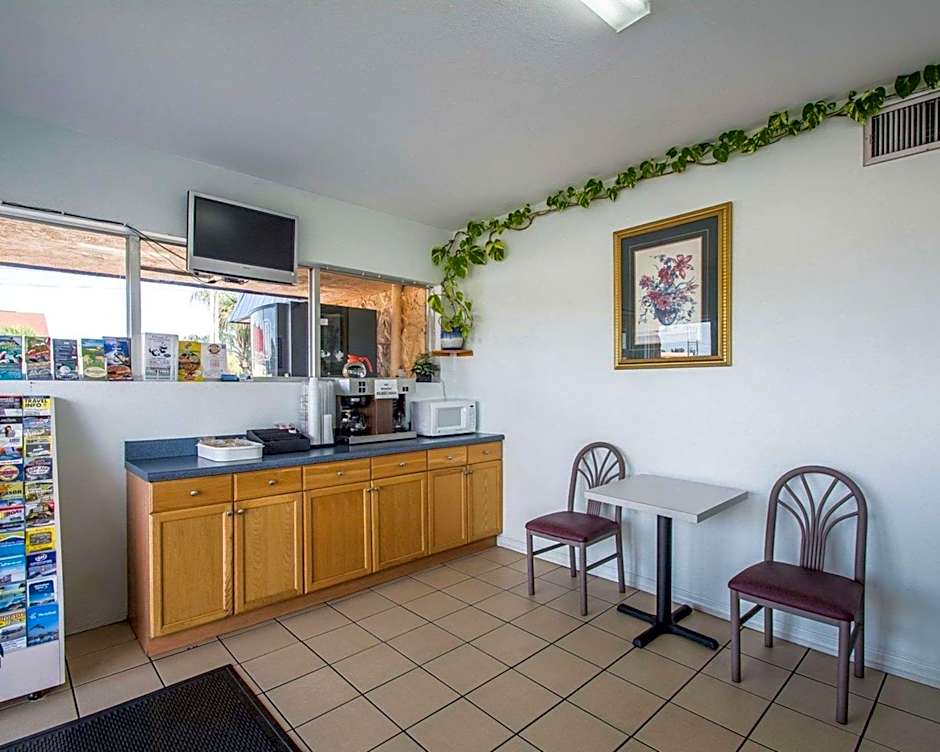 Rodeway Inn Fort Pierce I-95