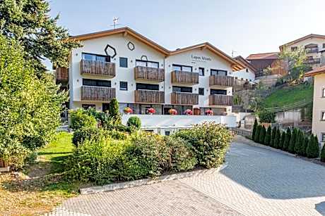 Lapis Monti - Apartments & Suites