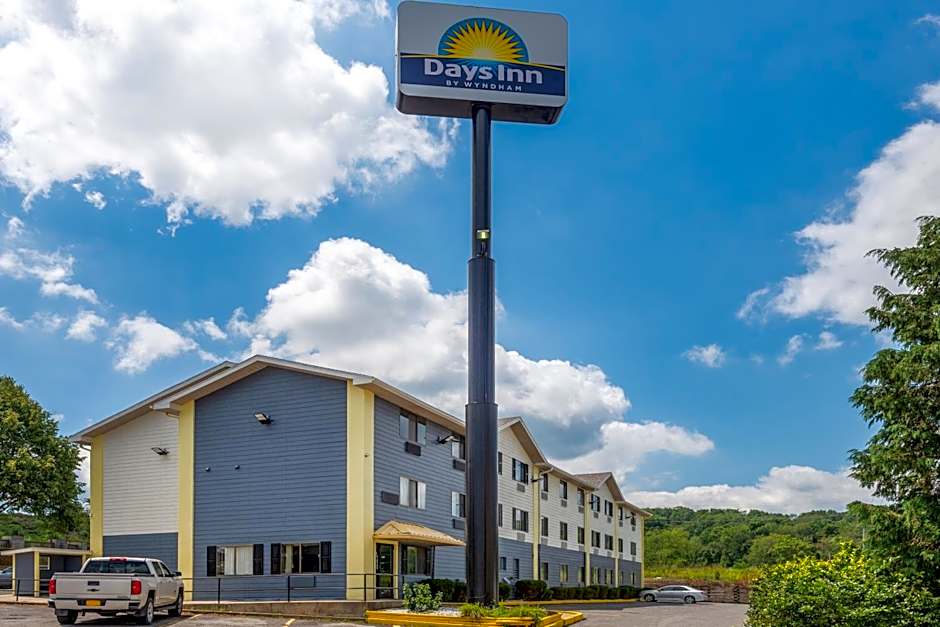 Days Inn by Wyndham Somerset PA I-70 I-76