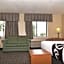 La Quinta Inn & Suites by Wyndham Tampa East Fairgrounds