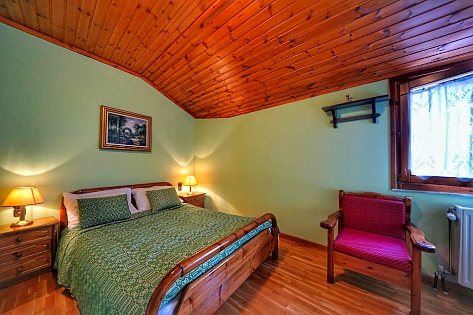 To Balkoni tis Agorianis