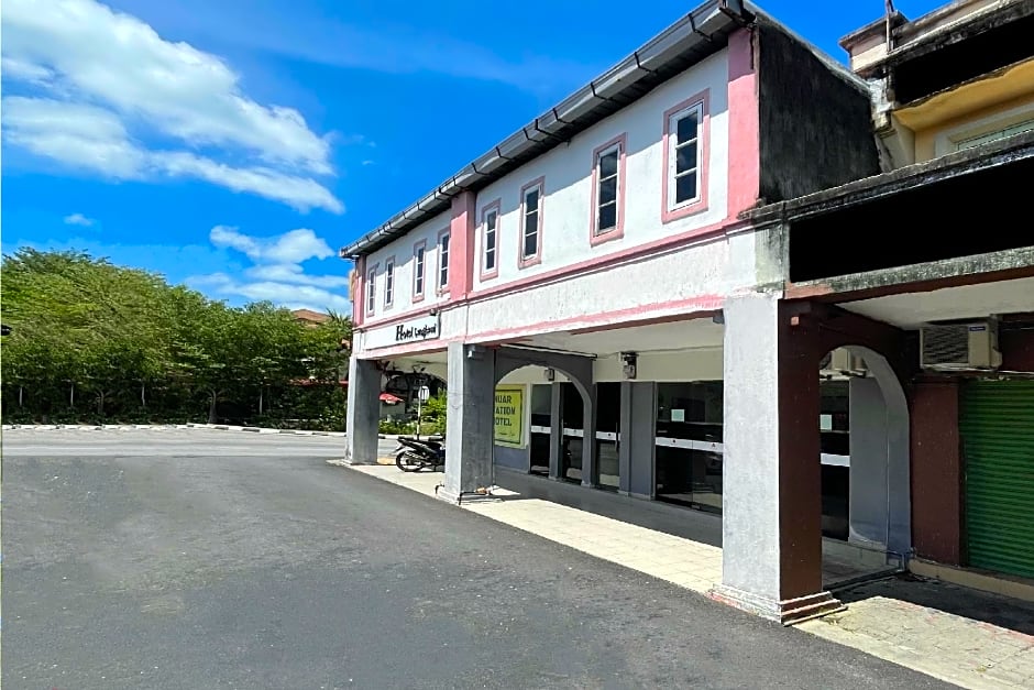 OYO 90324 Muar Station Hotel
