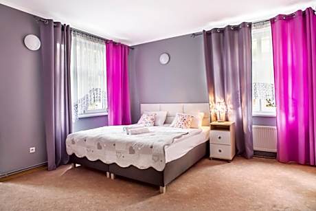 Quadruple Room with Bathroom