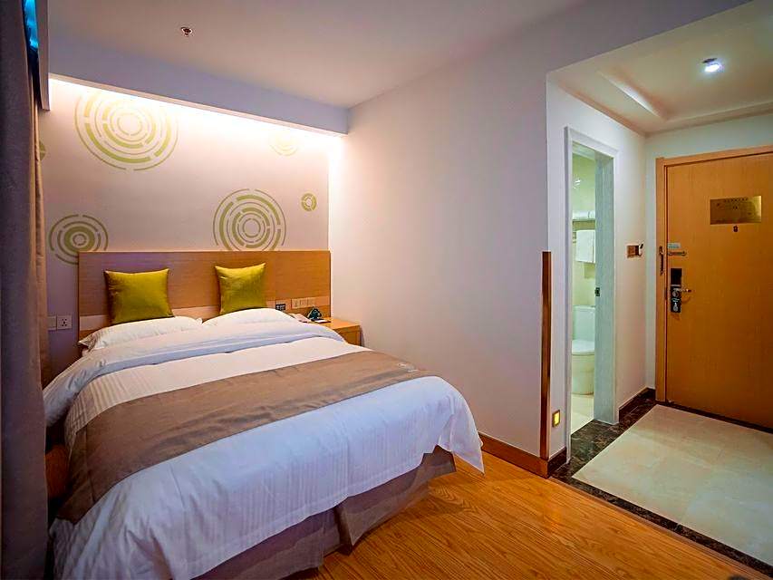 GreenTree Inn Suzhou Zhangjiagang Tangshi Town Yangzi Road Express Hotel