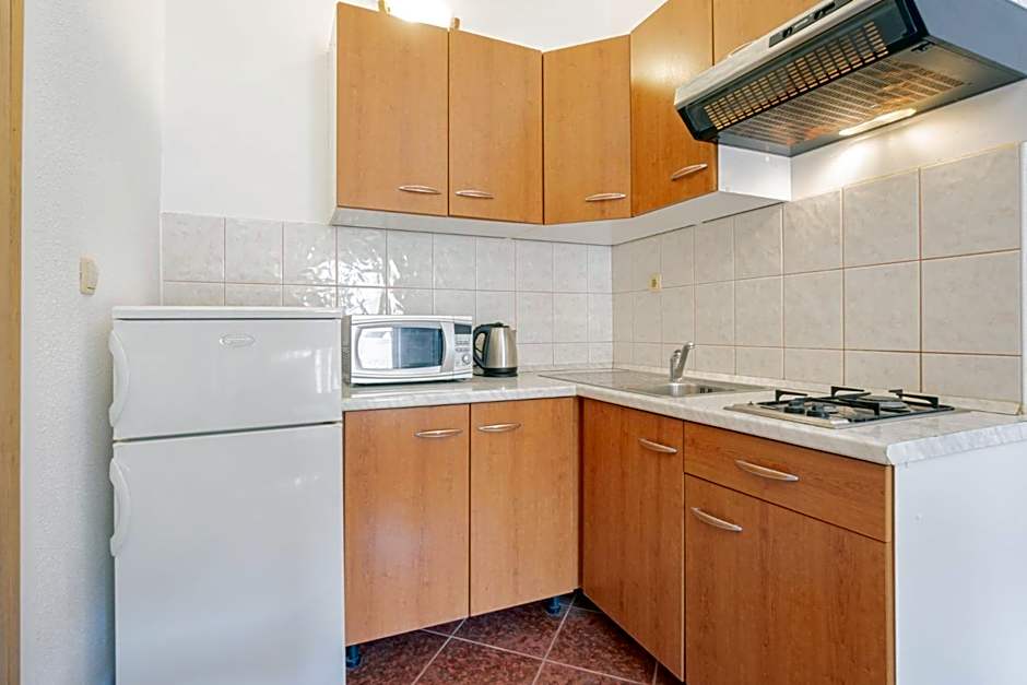 Mladen 2 with seaview