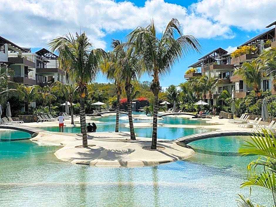 Choisy Les Bains Apartments with Lagoon Pool by LOV Mauritius