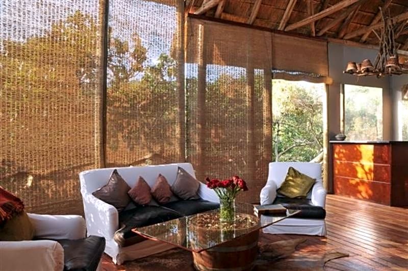 Buffalo Ridge Safari Lodge