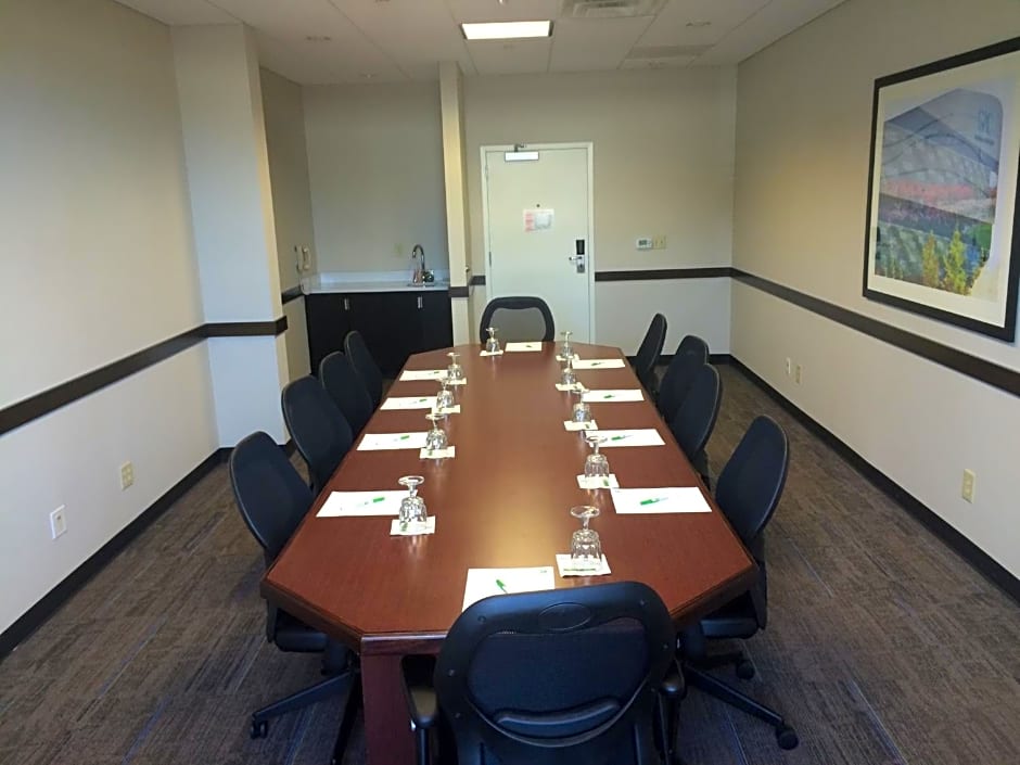 Holiday Inn Greensboro Coliseum By IHG