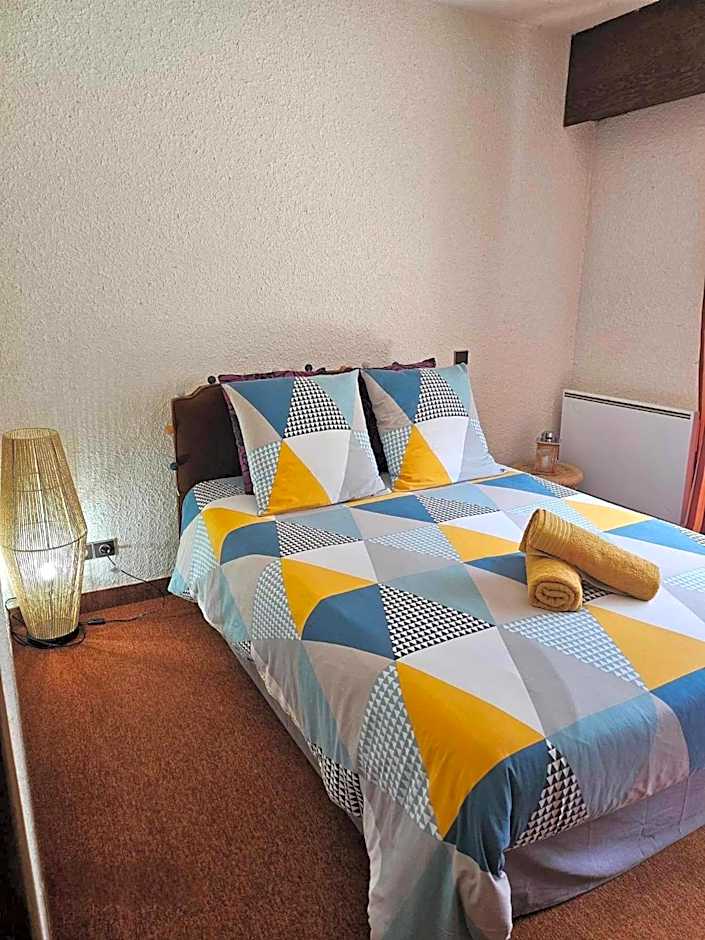 Cinéma, Chambre Privée Au Le Refuge Du Phoenix