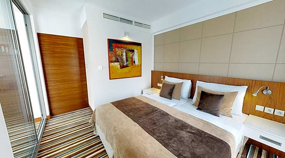 Business Hotel Astrum Laus