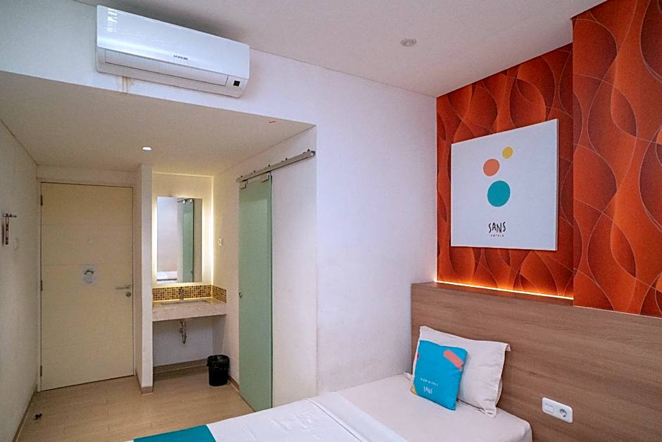 Sans Hotel Kupang Indah Surabaya