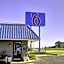 Motel 6 Sullivan MO