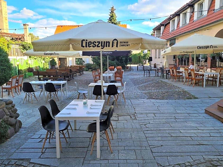 Hotel Zajazd Kultury, dawniej Pocztowy