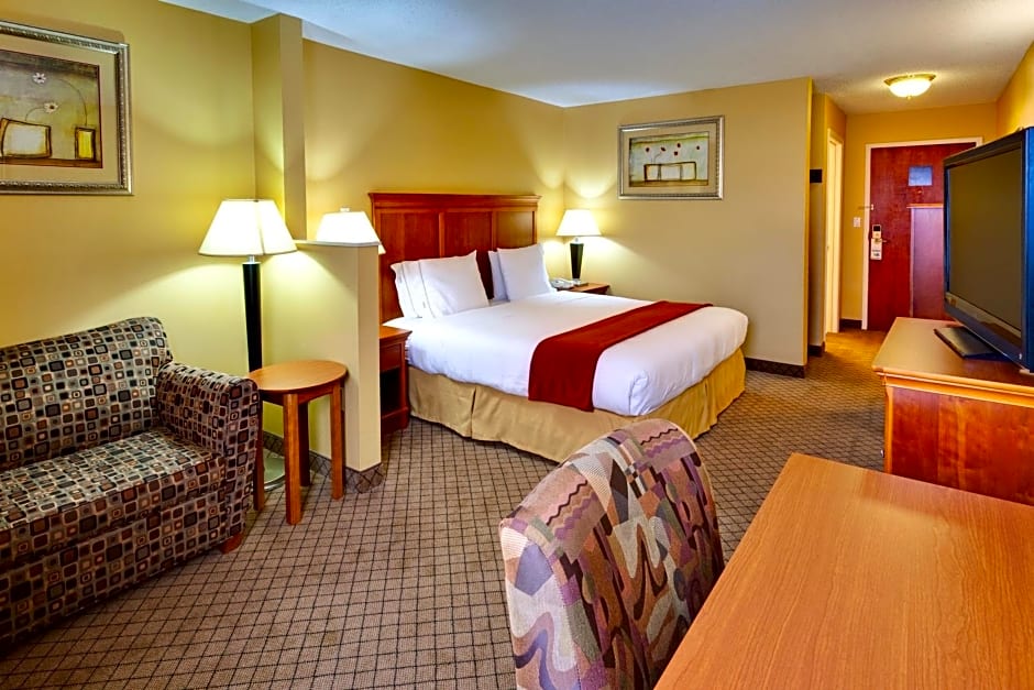 Holiday Inn Express Hurricane Mills Waverly By IHG