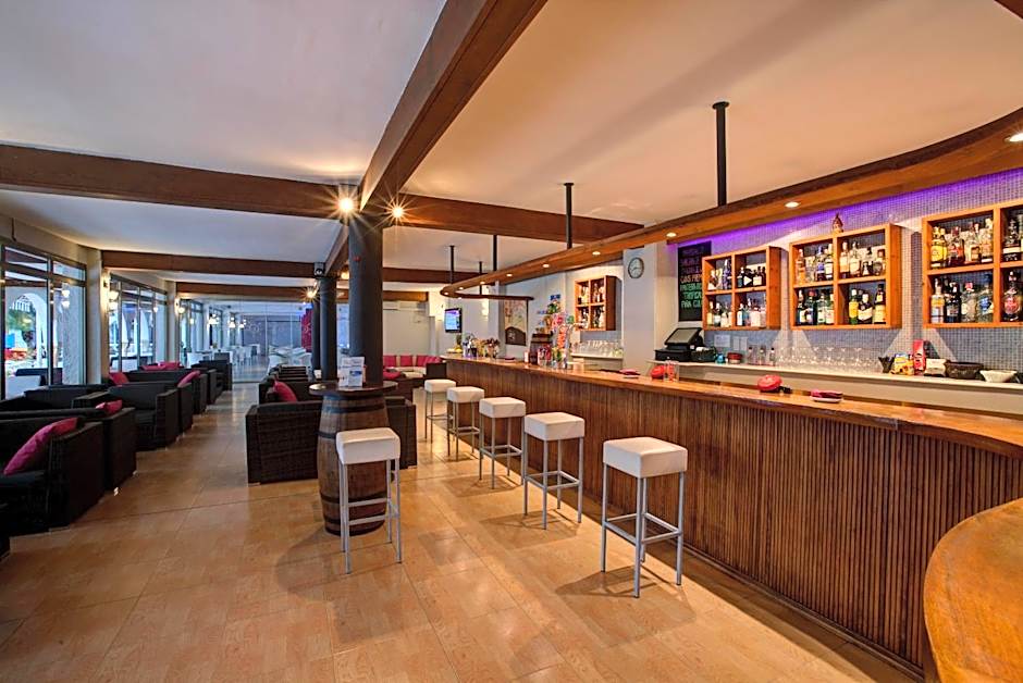 Hotel Apartamentos Solimar