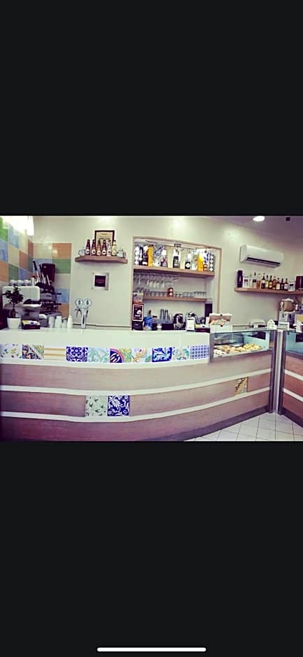 Vanzi Rooms