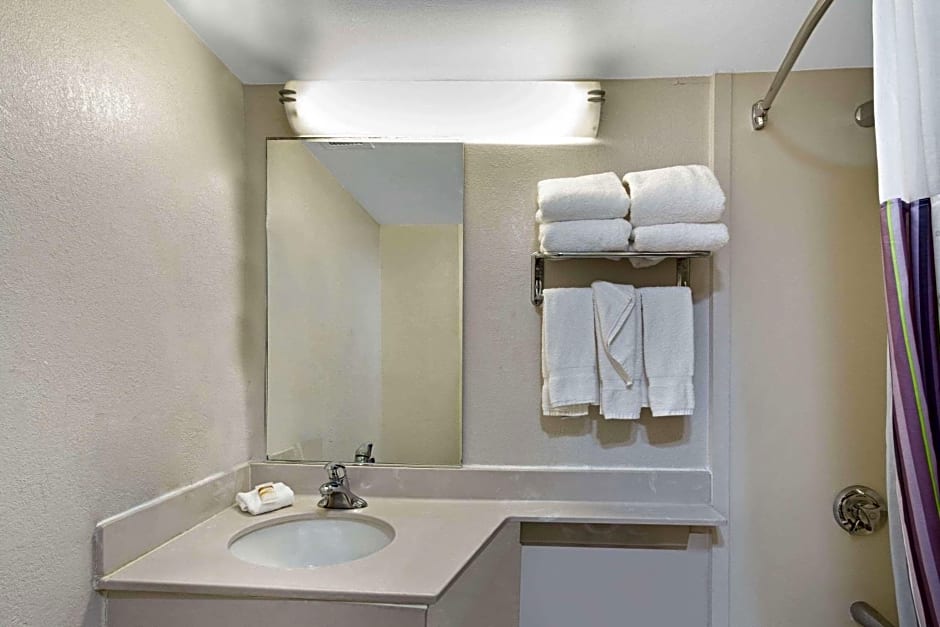 La Quinta by Wyndham New Haven
