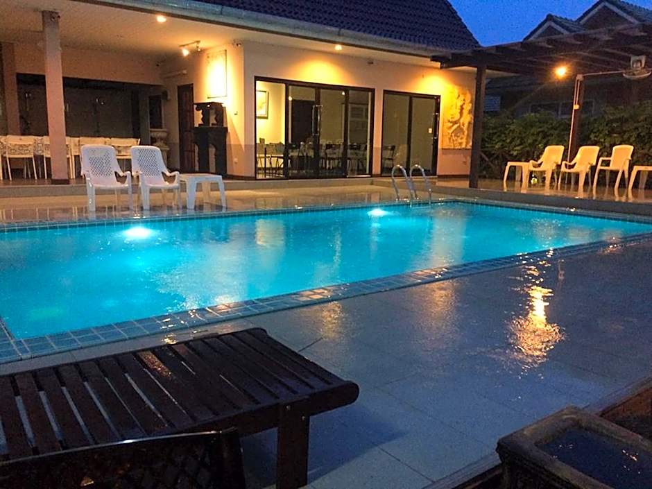 Suporn Lakeview Serviced Apartment & Homestay