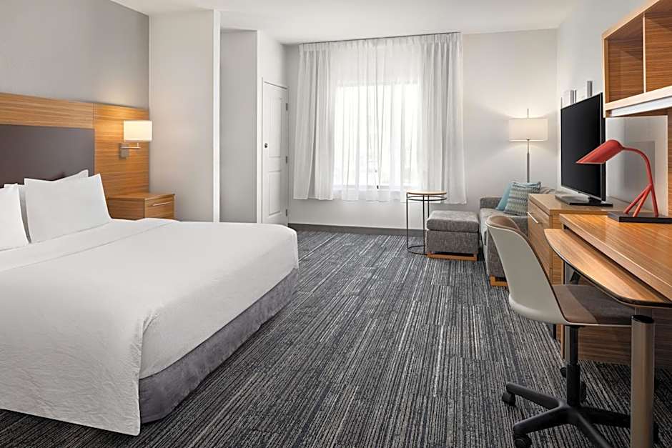 TownePlace Suites by Marriott Minneapolis near Mall of America
