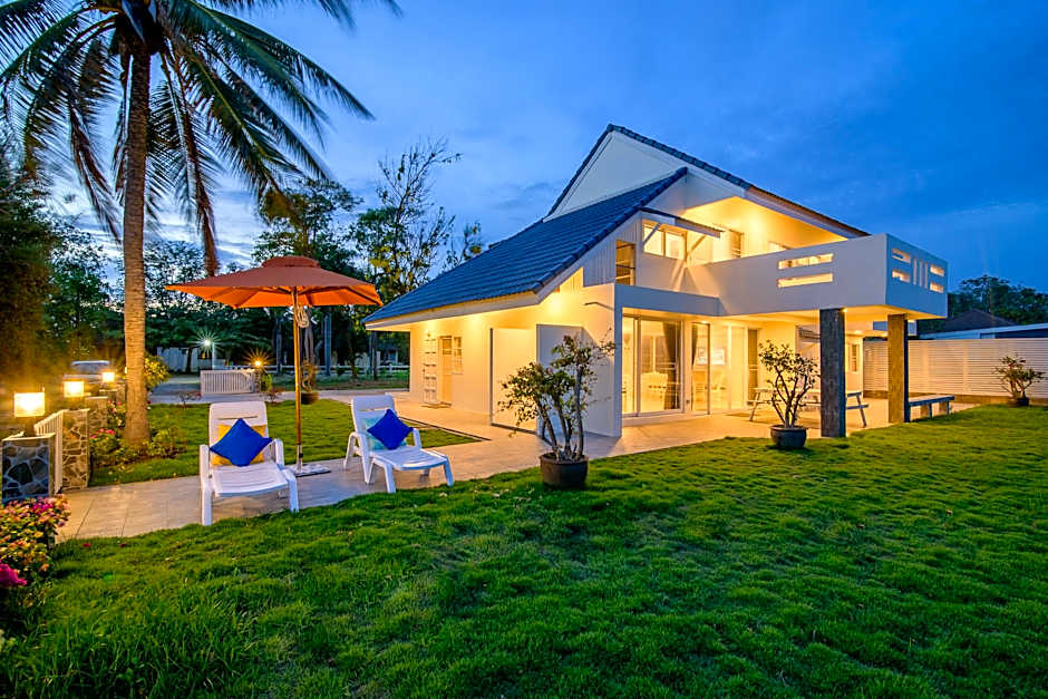 C-Shore Private Beachfront House