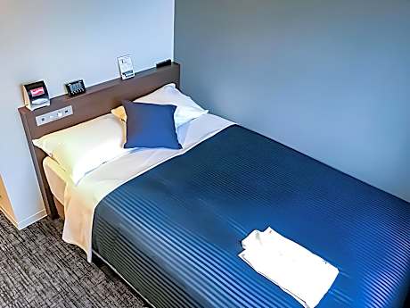 [Single room] [Smoking]