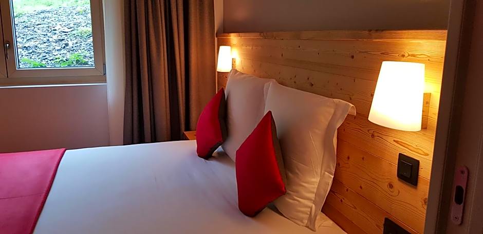 AUBERGE DES GLIERES Plateau des Glières