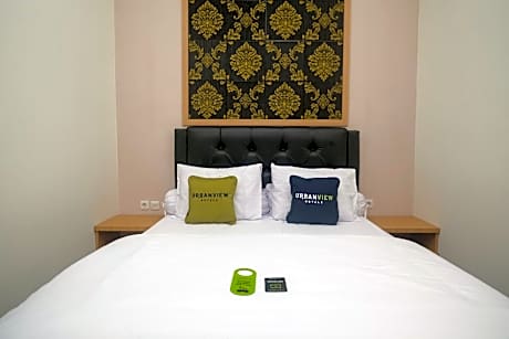 Urbanview Grand Lotus Hotel by RedDoorz