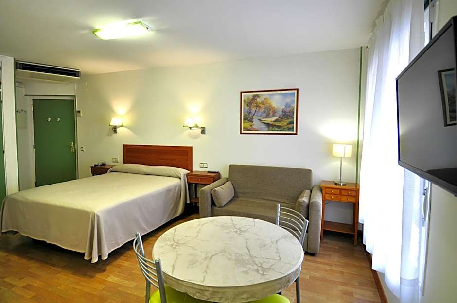 Hotel Apartamentos Aralso